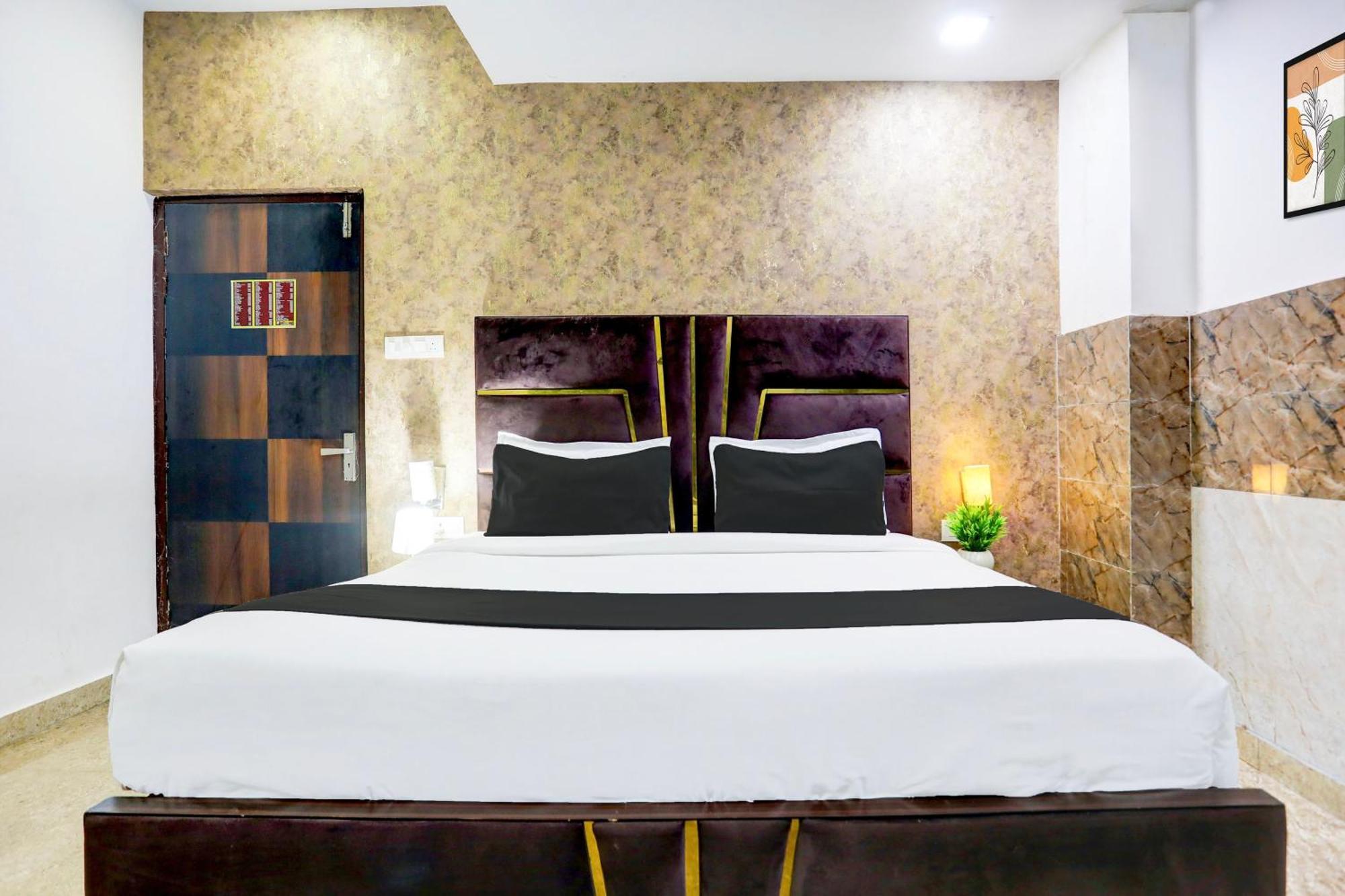 Super Collection O Kalyanpur Hotel Kanpur Eksteriør billede